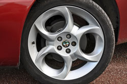 alfa-147-selespeed-roue.jpg