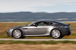 essai aston martin v8 vantage 2012