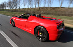 essai ferrari spider 16m
