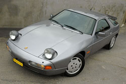 Lire le dossier PORSCHE 928 S4, cliquez ici !