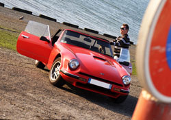 tvr s2 av