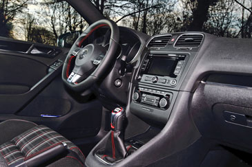 interieur golf gti 35 edition