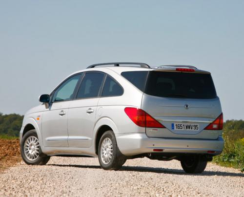 ESSAI Ssangyong Rodius XDi 270 2WD ESSAI Ssangyong Rodius XDi 270 2WD