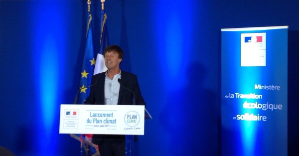 Fin des voitures thermiques en 2040 : la promesse de M. Hulot Fin des voitures thermiques en 2040 : la promesse de M. Hulot