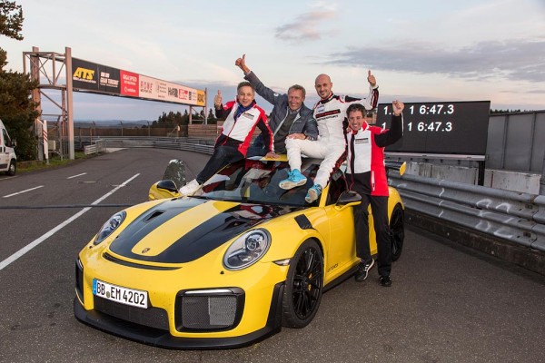 La Porsche 911 GT2 RS est la voiture de série la plus rapide du Nürburgring La Porsche 911 GT2 RS est la voiture de série la plus rapide du Nürburgring