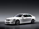 La Mercedes Classe S c�de au chant du moteur hybride