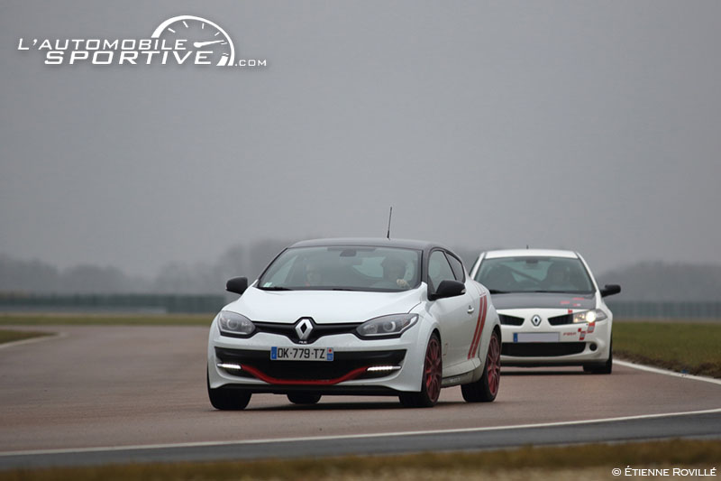 megane_trophy-r_r26r_23.jpg