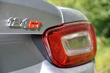 logo abarth 124 gt