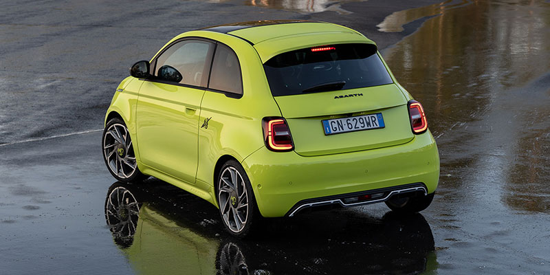 abarth 500e arriere