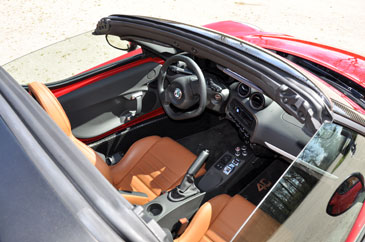 interieur alfa romeo 4c spider