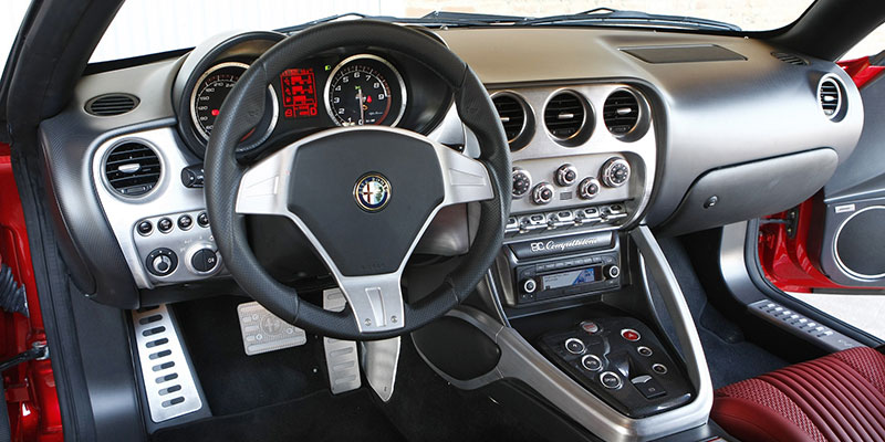 intérieur alfa romeo 8c