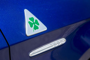 logo quadrifoglio alfa romeo