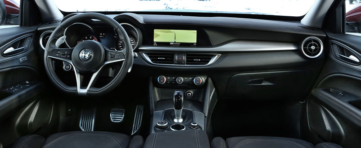 interieur alfa romeo stelvio