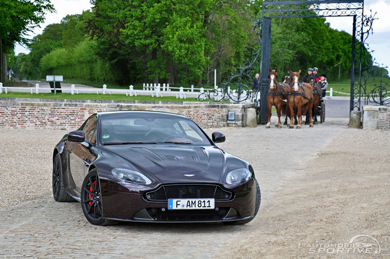 aston martin v12 vantage s