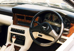 interieur aston martin v8 virage