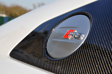 audi r8 v10 plus logo