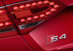 insigne audi s4 b8