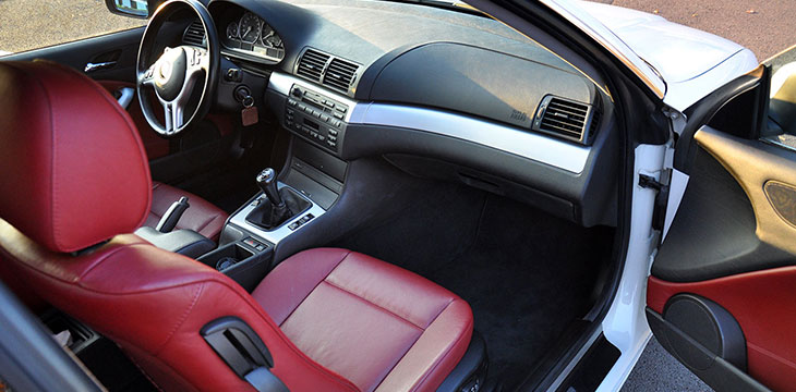 Cuir interieur de voiture : renovation et entretien pour cette BMW Série 3  323CI E46 - Nettoyage automobile de luxe Bordeaux - Comptoir automobile du  Reflet