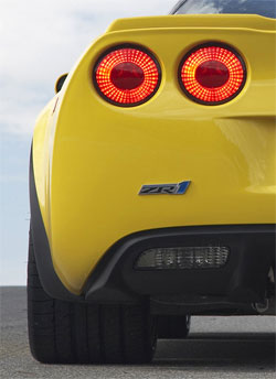 inisgne chevrolet corvette c6 zr-1