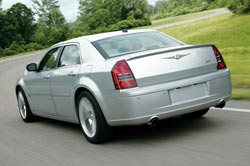 fiche technique chrysler 300c