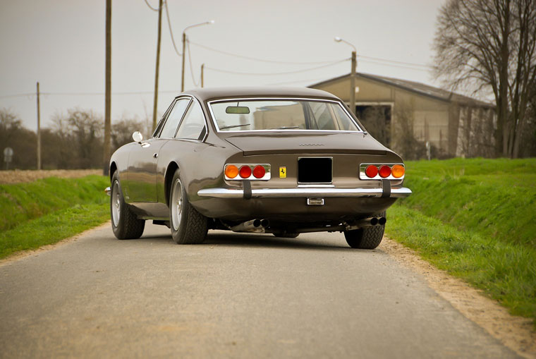 ferrari 365 gt 2+2