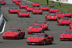 parade ferrari f40 60 ans ferrari