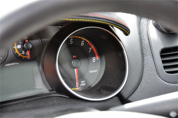 interieur punto evo abarth