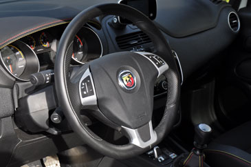 interieur punto evo abarth