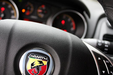 intérieur punto scorpione abarth