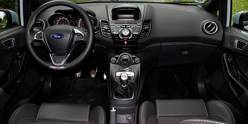 interieur ford fiesta st 200