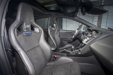 interieur ford focus 3 rs 350 2016