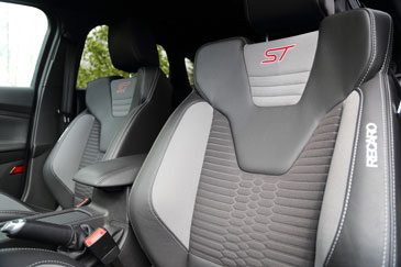 intérieur focus st 185 tdci