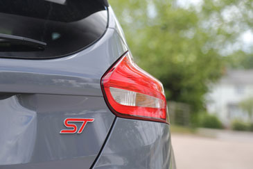 logo focus st 185 tdci