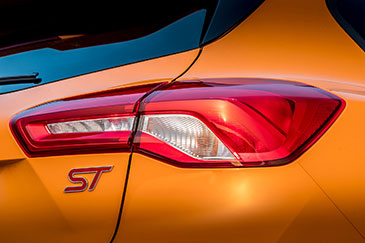 logo st ford focus st 2019