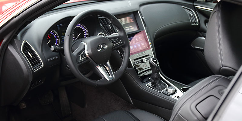 interieur infiniti q60 coupoé