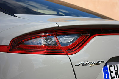 fiche techniques performances kia stinger 2.0 tgdi 255 ch