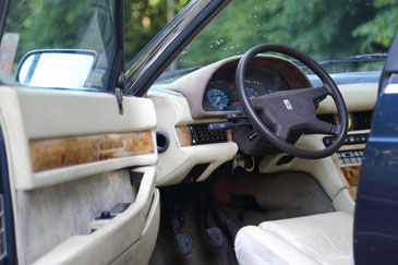 intérieur maserati 430