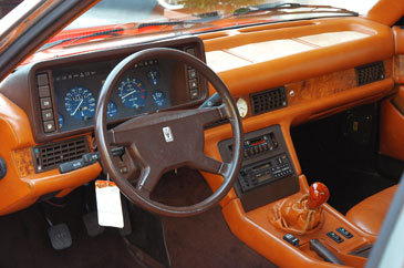 interieur maserati biturbo