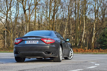 maserati granturismo sport ar