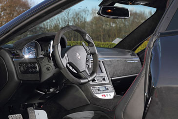 interieur maserati granturismo sport