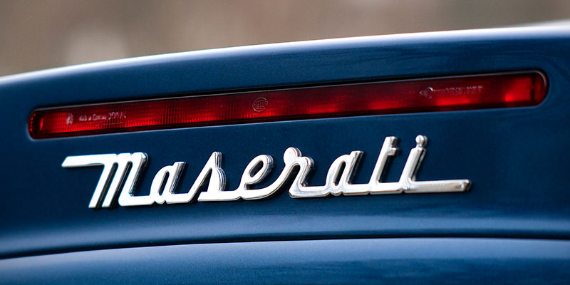 logo maserati spyder 4200