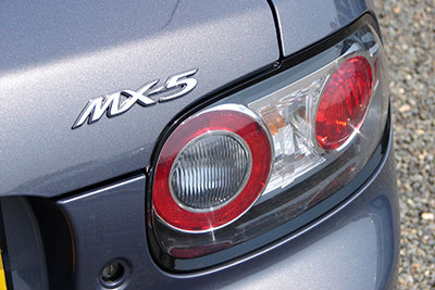 logo mazda mx-5 nc 2.0 performance