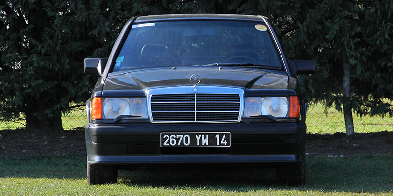 presentation mercedes-benz 190e 2.5-16