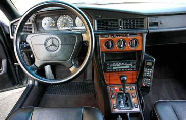 interieur mercedes 190e amg 3.2