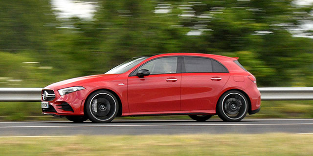 Photo MERCEDES-BENZ A 35 AMG 4Matic (W177) 