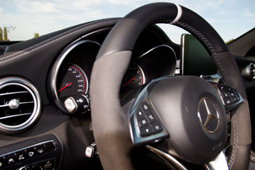 interieur mercedes benz c 63 s amg volant