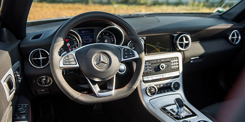 interieur mercedes benz slc 300