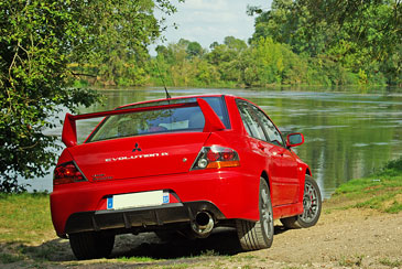 mitsubishi lancer evo 9