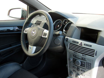 interieur opel astra gtc opc