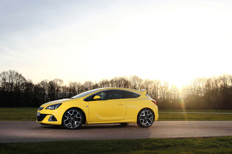 opel astra j gtc opc 280 ch